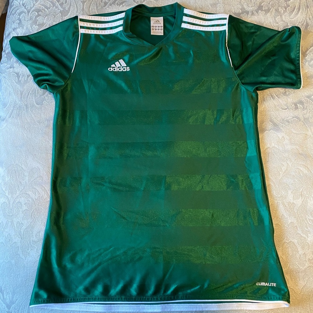 Adidas climalite youth jersey hardly worn